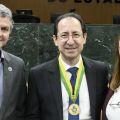 Gestor governamental e presidente da Goi�sFomento, Rivael Aguiar Pereira recebe Medalha do M�rito Legislativo